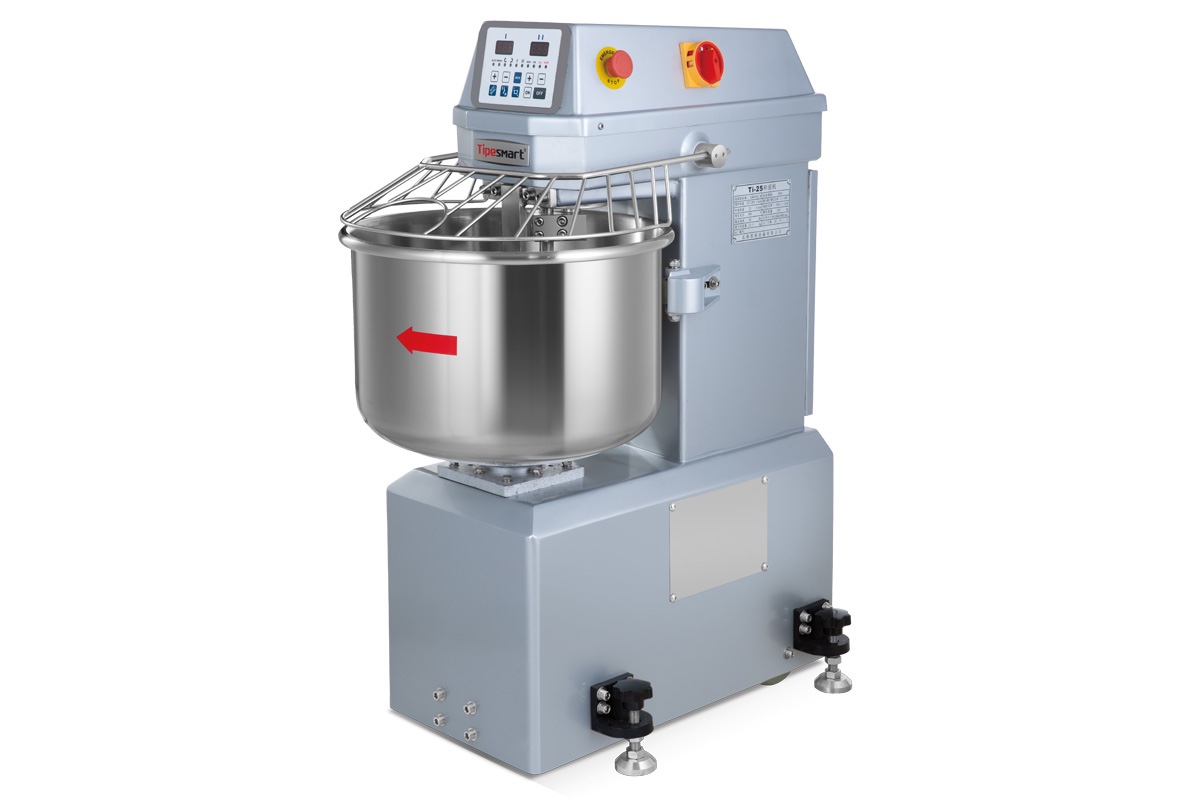 Is it better to knead dough by hand or machine?